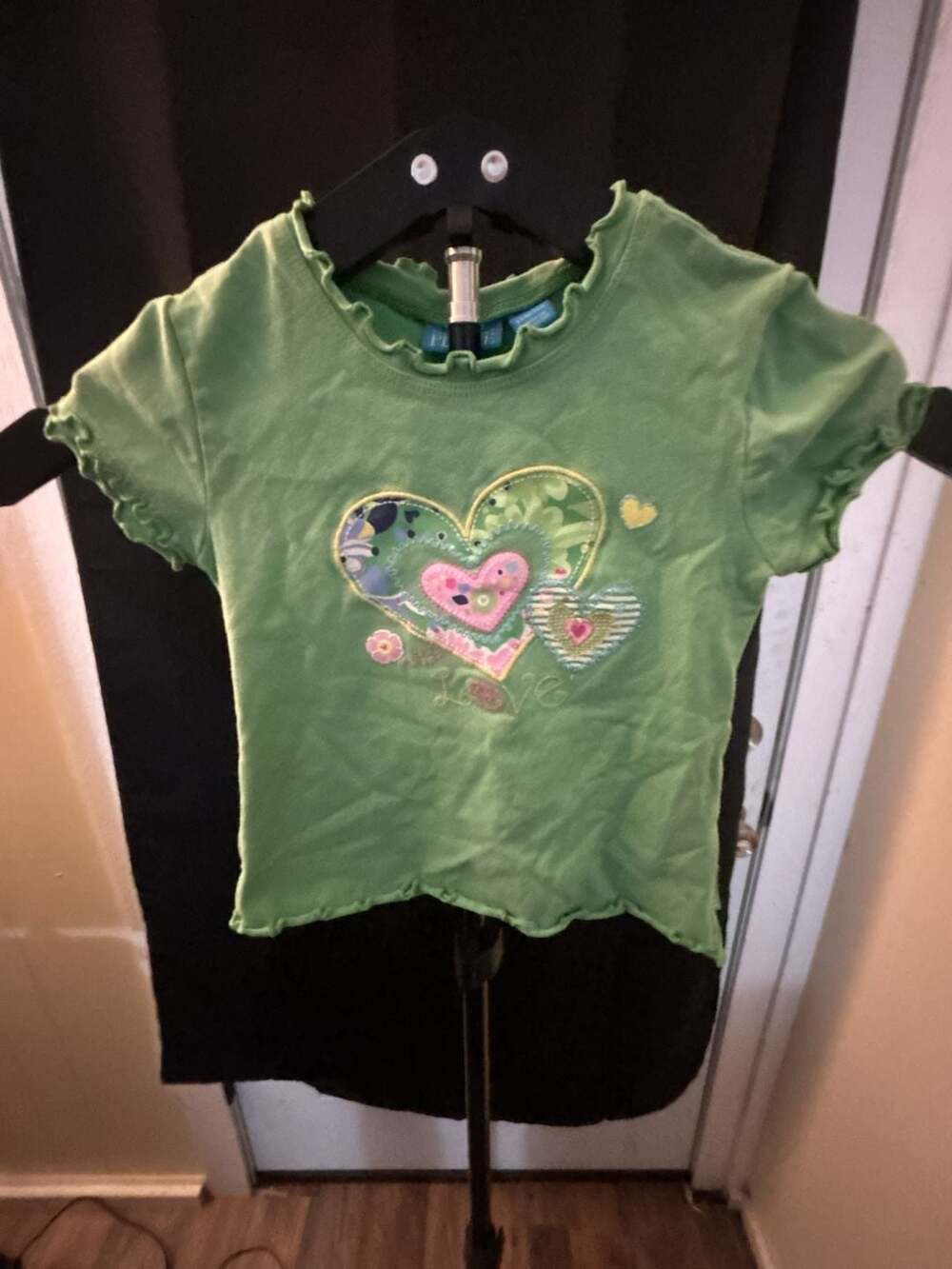 The Children's Place Green Heart Applique Short Sleeve T-Shirt Size 3T